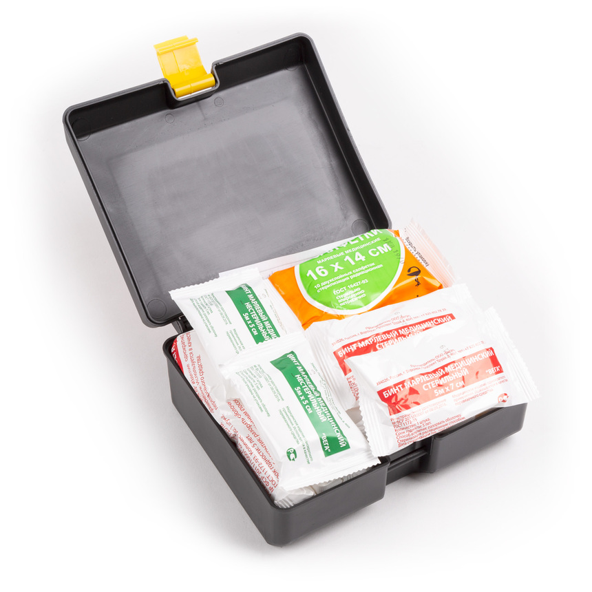 Аптечка первой помощи дорожная AUTOPROFI MED-200