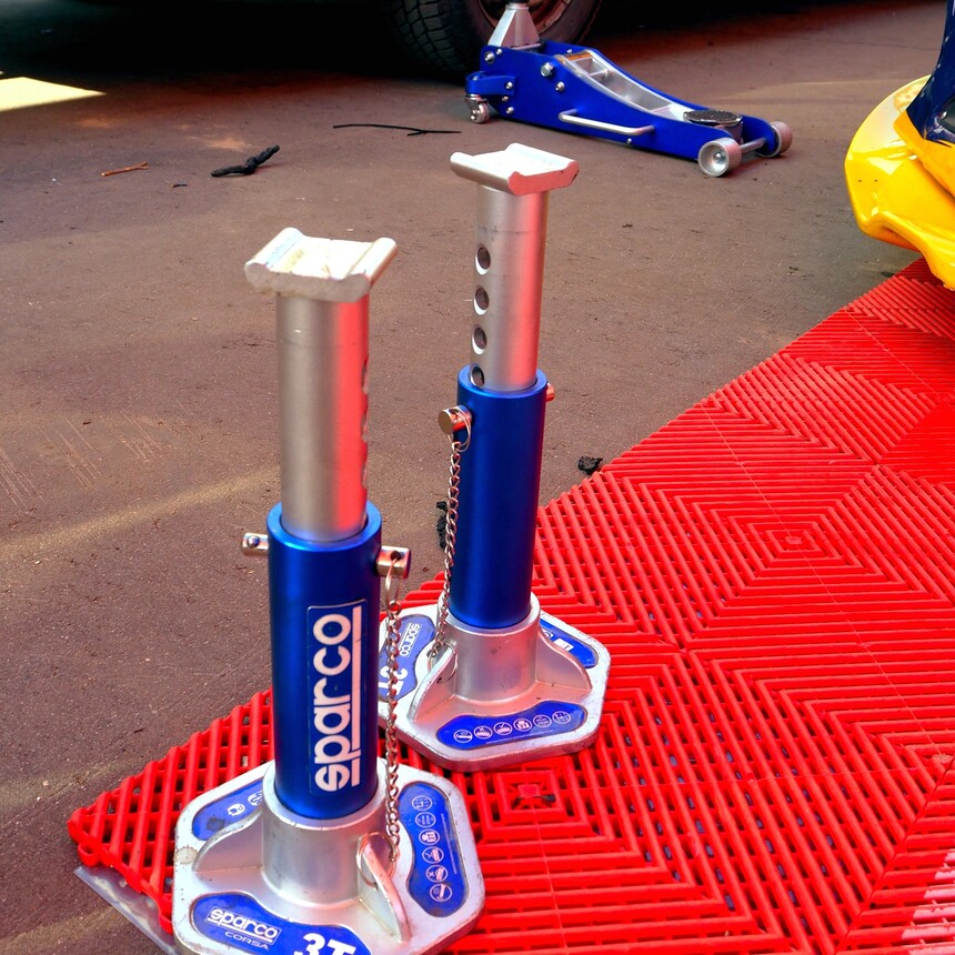 Домкрат подкатной (3 тонны) SPARCO SPC/DP-30 AL