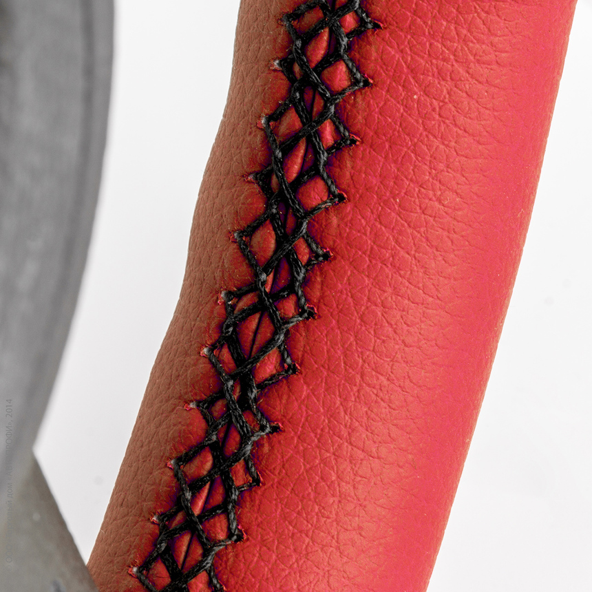 Оплётка для перетяжки руля AUTOPROFI SAM-100 BK/RD (M)