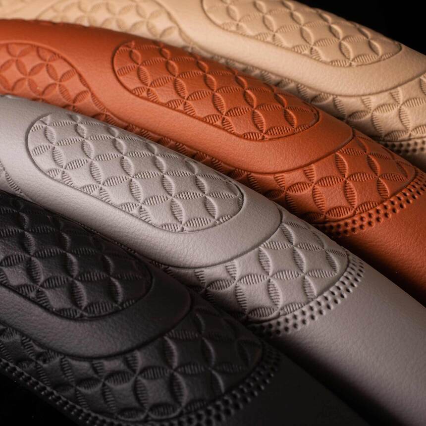 Кожаная оплётка на руль Car Performance, экокожа CP-2011 GY (XL)