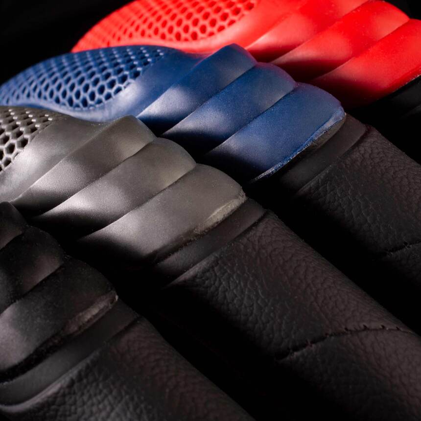 Кожаная оплётка на руль Car Performance с 3D вставками CP-2050 BK/RD (S)