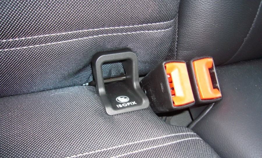 Крепление для Isofix на сиденье автомобиля